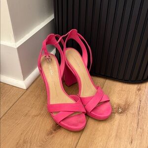 Gianni Bini Pink Platform Heels